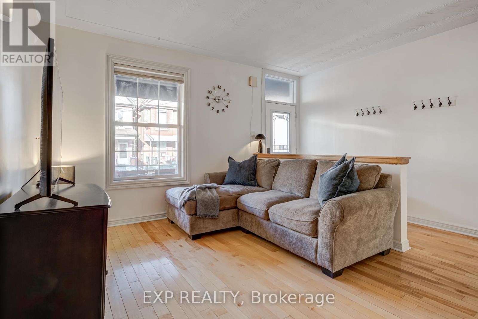 9 Mcneil Street, Hamilton, Ontario  L8R 2C3 - Photo 7 - X12573008