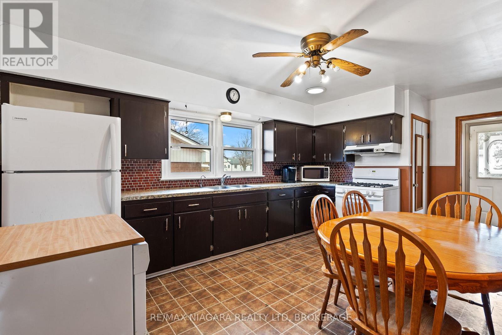 7 South Crescent, Port Colborne, Ontario  L3K 2X8 - Photo 10 - X12573066