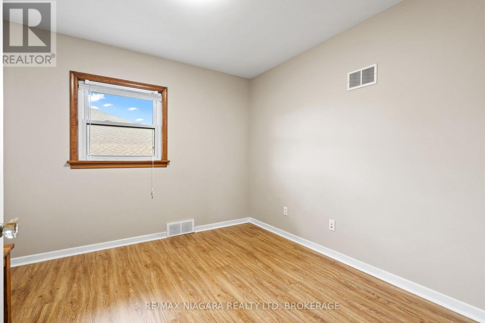 7 South Crescent, Port Colborne, Ontario  L3K 2X8 - Photo 14 - X12573066