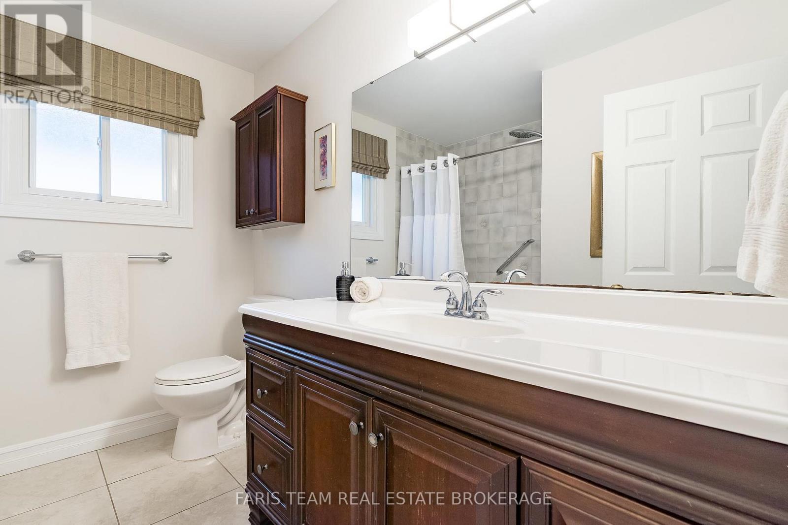 40 Orwell Crescent, Barrie (Letitia Heights), Ontario  L4N 6M6 - Photo 29 - S12572522