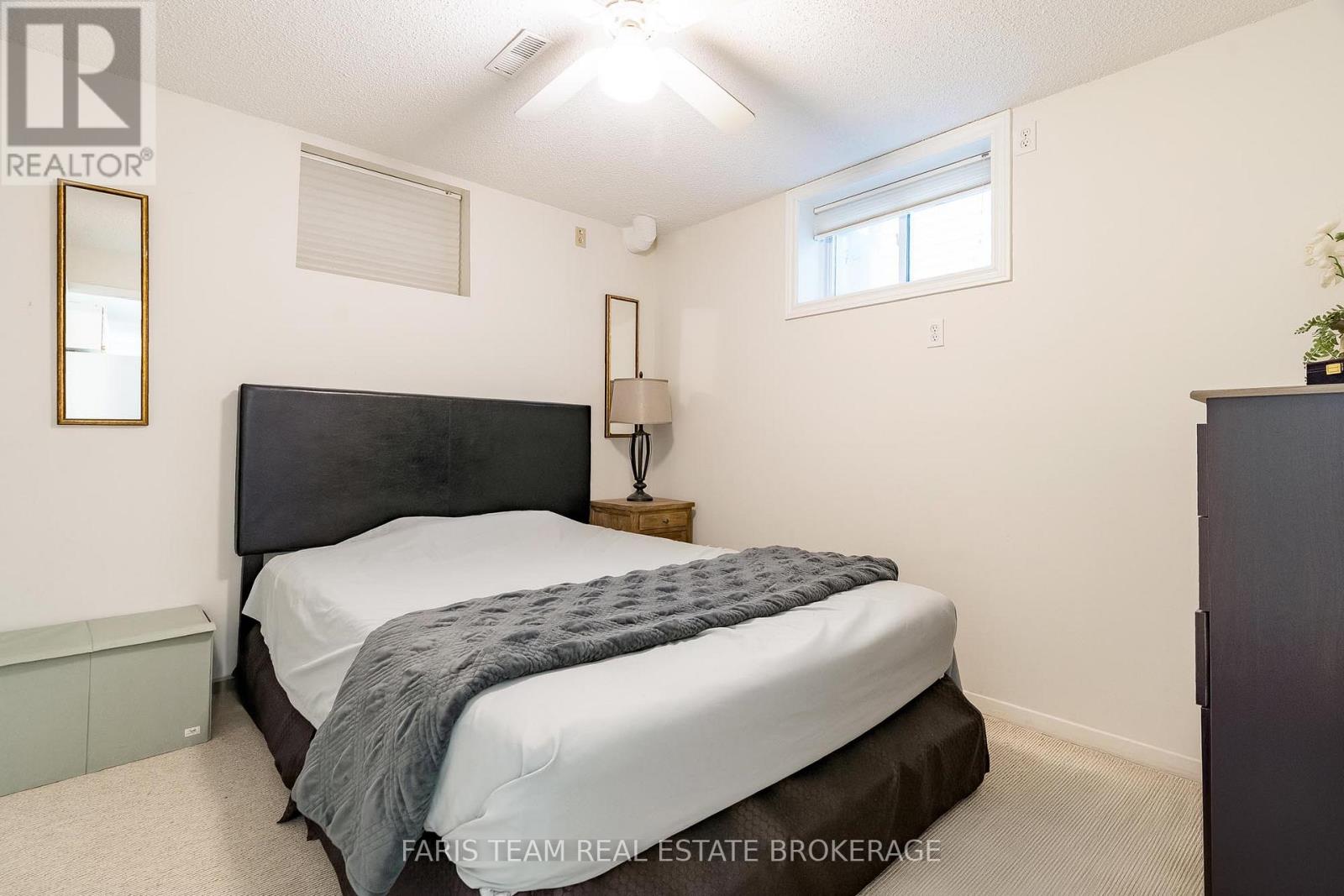 40 Orwell Crescent, Barrie (Letitia Heights), Ontario  L4N 6M6 - Photo 35 - S12572522