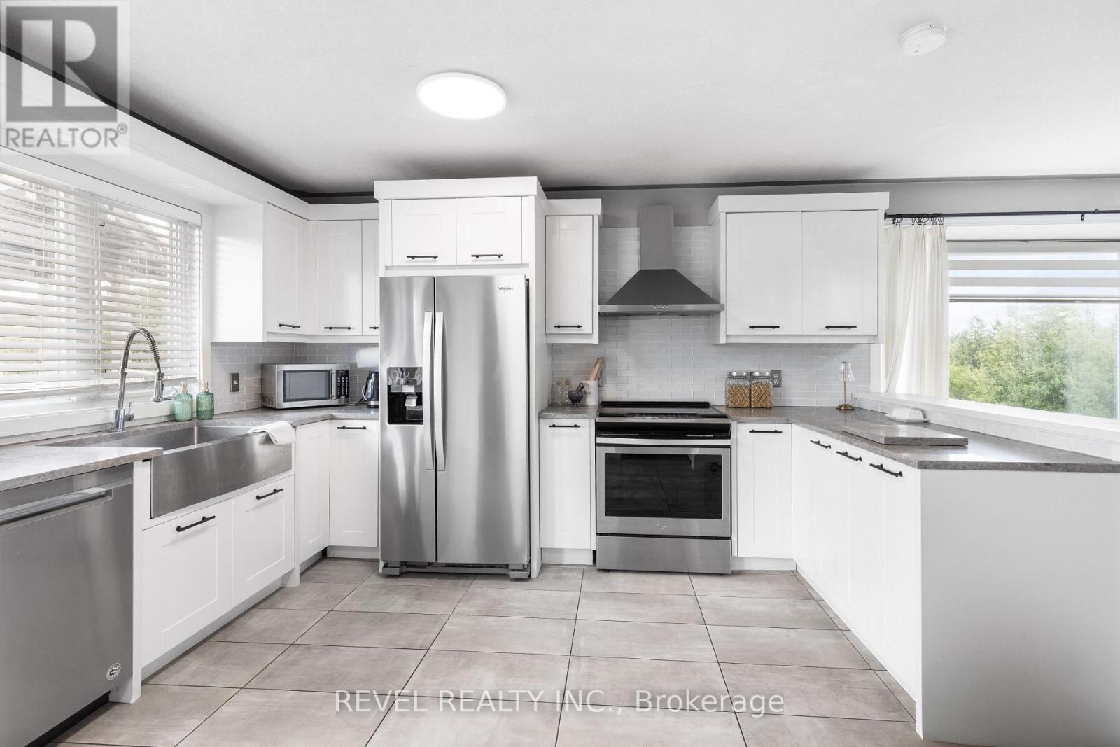 1578 Sturgeon Road, Kawartha Lakes, Ontario K0M 1L0 - Photo 14 - X12510602