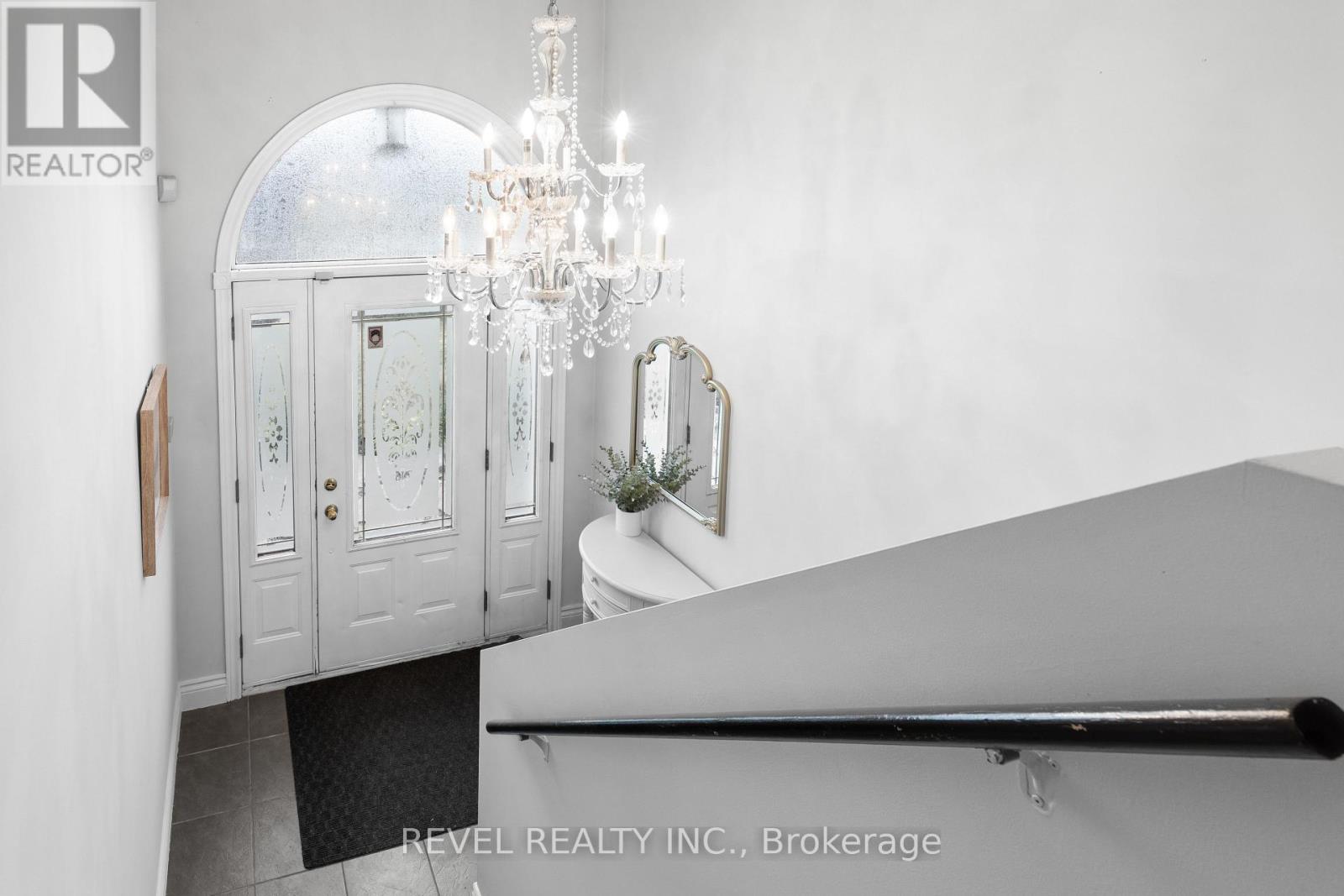 1578 Sturgeon Road, Kawartha Lakes, Ontario K0M 1L0 - Photo 3 - X12510602