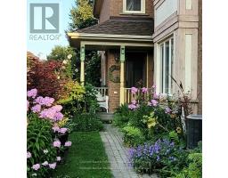 13 PRESSED BRICK DRIVE, brampton (brampton north), Ontario