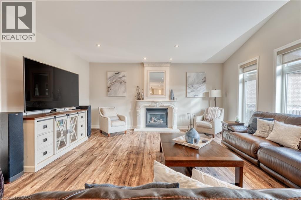 28 Southmeadow Crescent, Stoney Creek, Ontario  L8G 3E5 - Photo 8 - 40788964