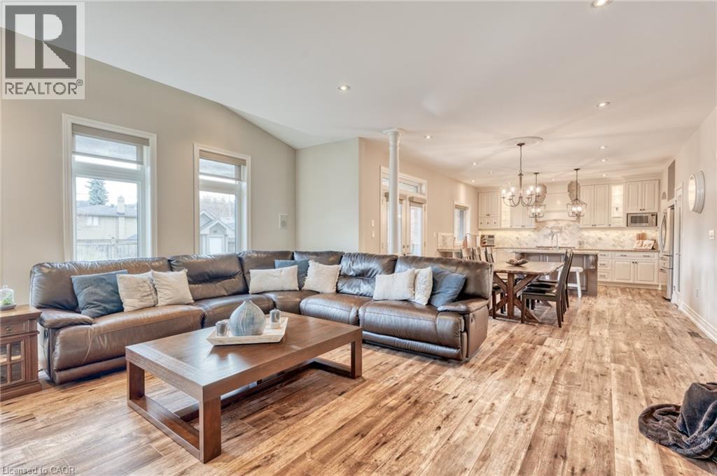 28 Southmeadow Crescent, Stoney Creek, Ontario  L8G 3E5 - Photo 9 - 40788964