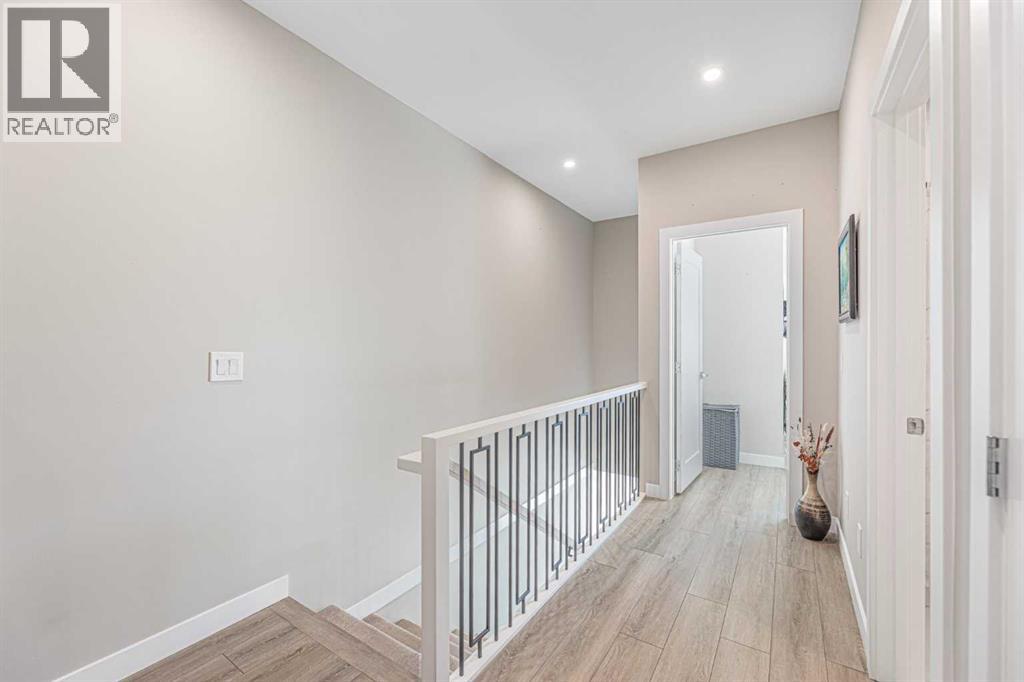 846 78 Street Sw, Calgary, Alberta  T3H 6B2 - Photo 22 - A2245881