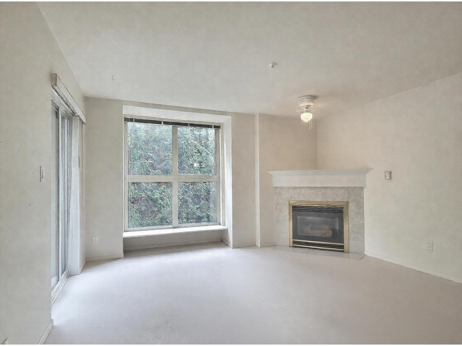 212 10128 132 Street, Surrey, British Columbia  V3T 3T5 - Photo 2 - R3069697