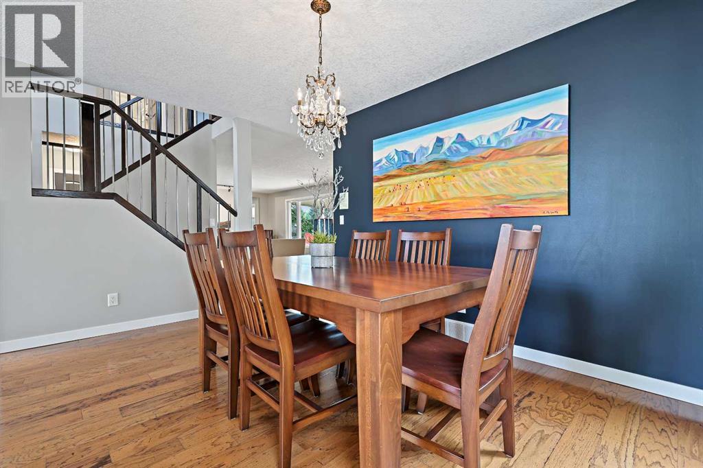 33 Sunset Crescent, Okotoks, Alberta  T1S 1P3 - Photo 12 - A2272168