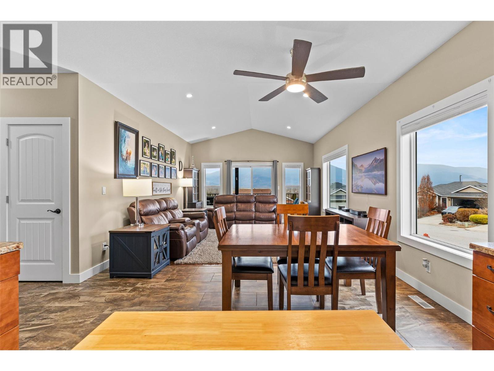 304 3rd Avenue S, Creston, British Columbia V0B 1G1 - Photo 13 - 10369731