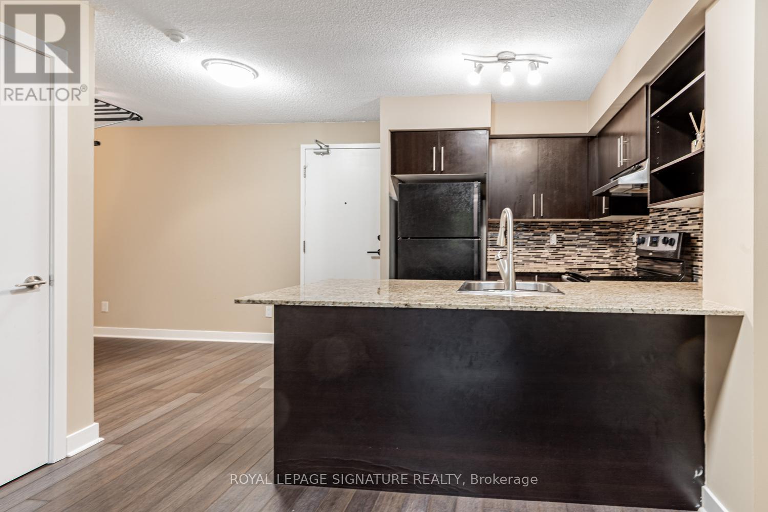 221 - 120 Dallimore Circle, Toronto, Ontario  M3C 4J1 - Photo 6 - C12573020