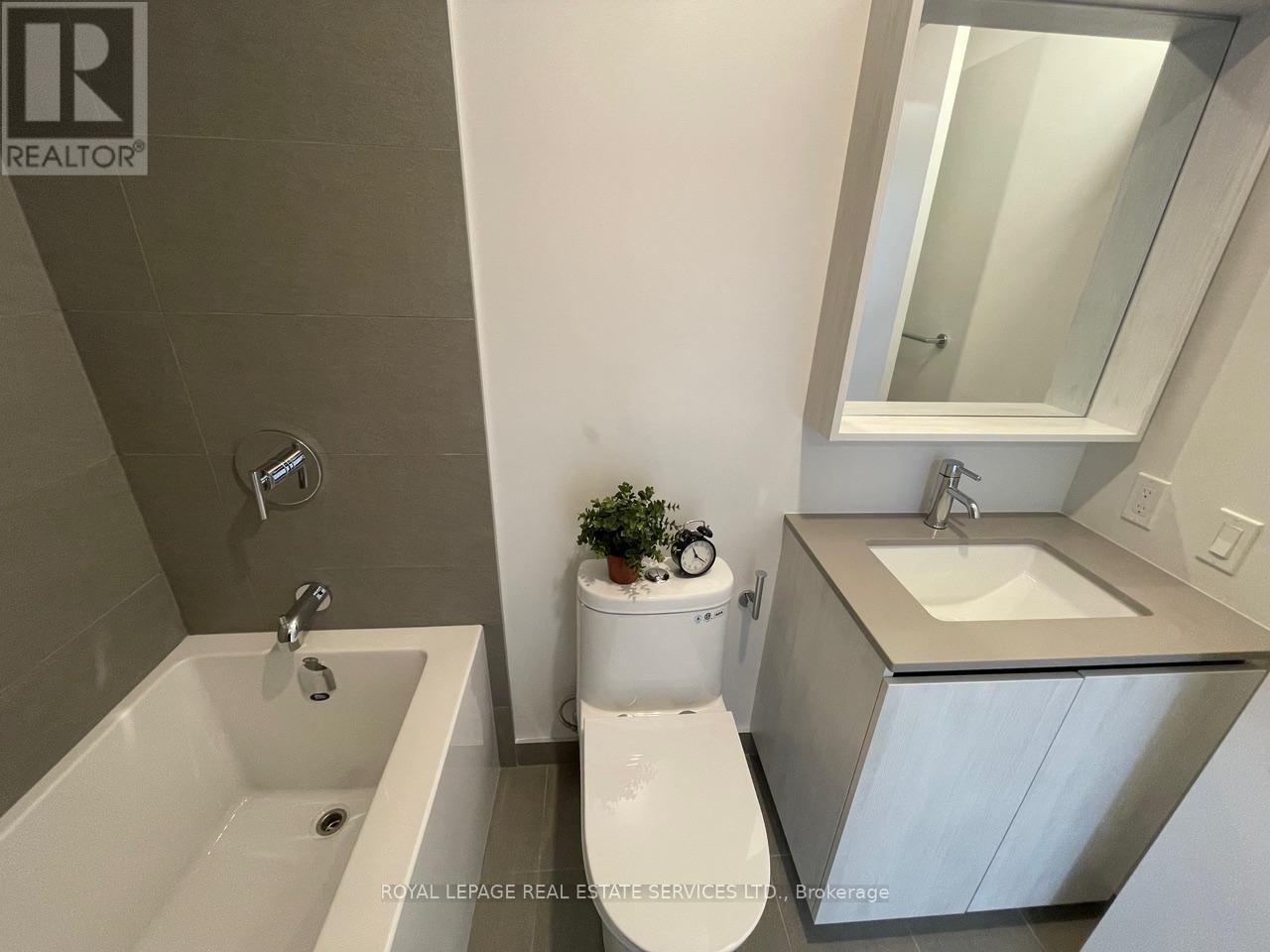 303 - 35 Parliament Street, Toronto, Ontario  M5A 1G1 - Photo 8 - C12573030