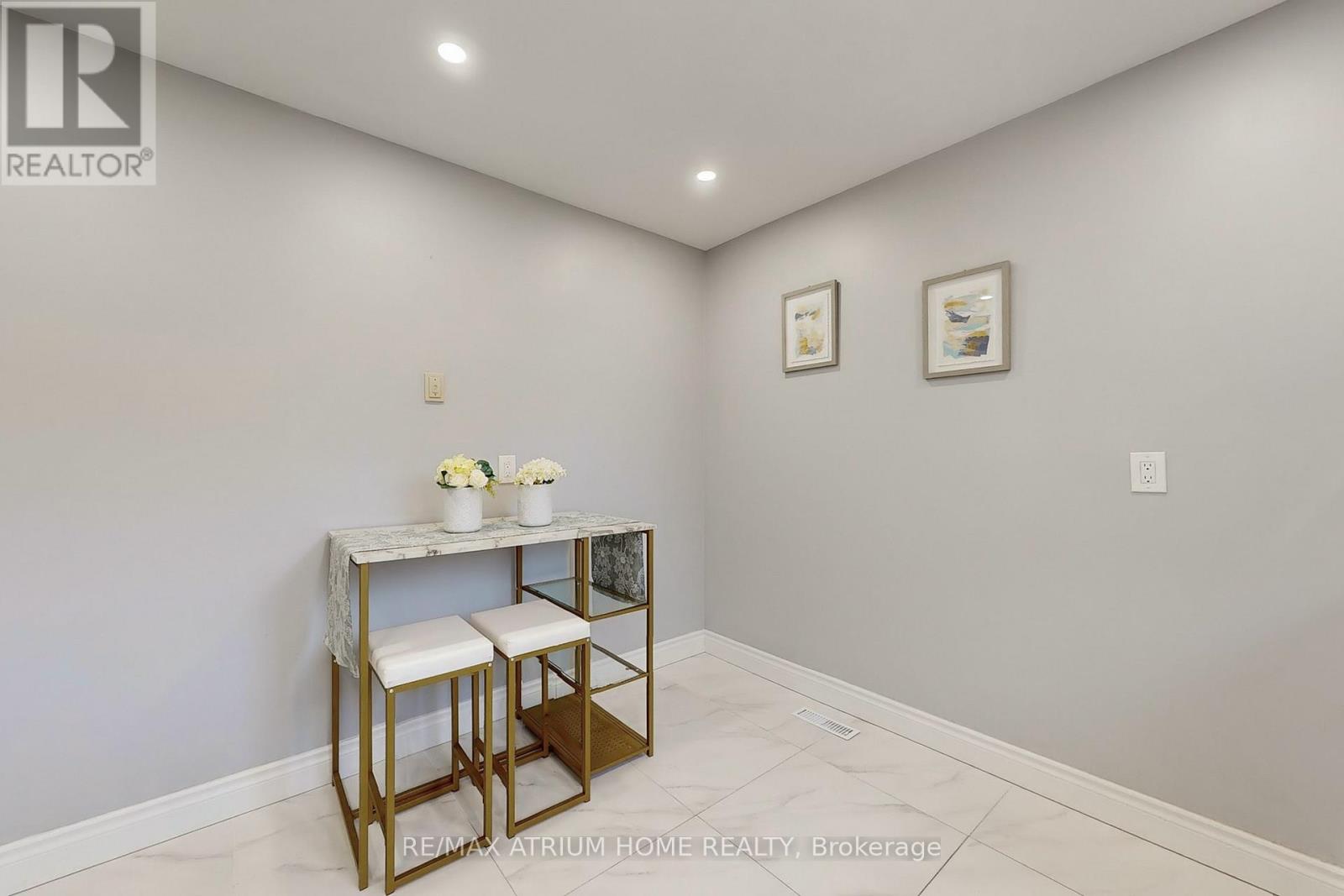 10 Townsend Road, Toronto, Ontario  M2H 2T2 - Photo 10 - C12573068