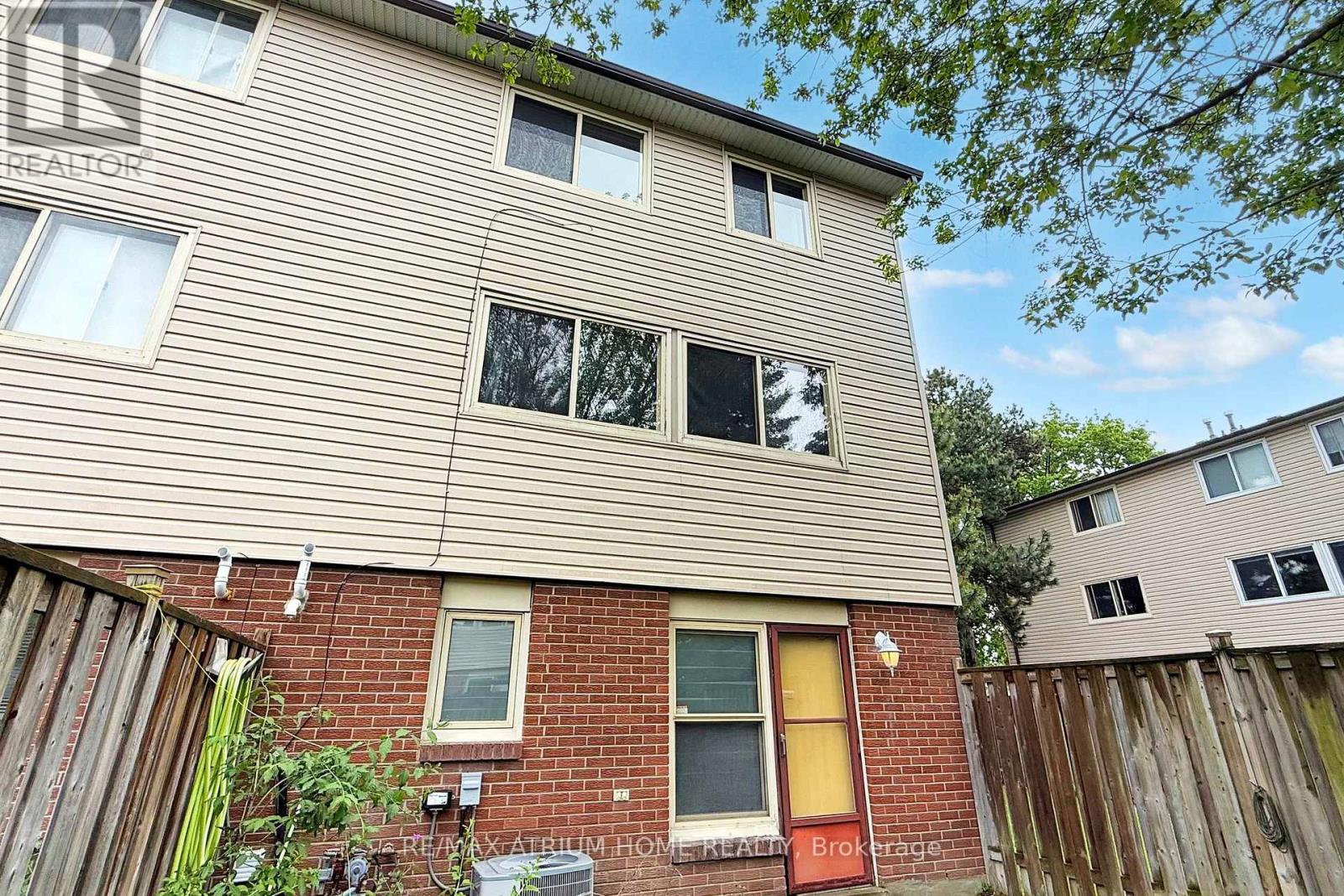 10 Townsend Road, Toronto, Ontario  M2H 2T2 - Photo 21 - C12573068
