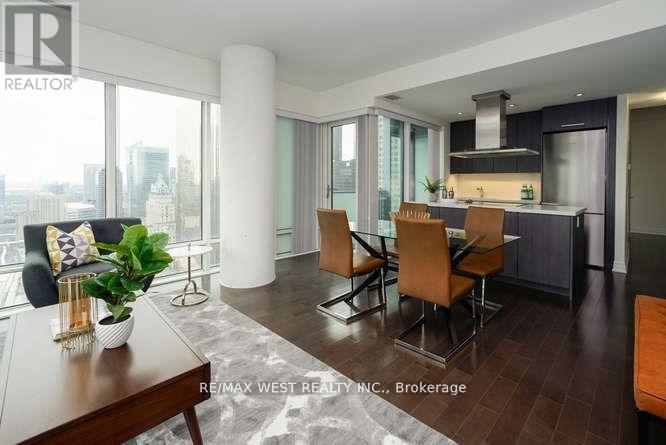 4002 - 8 The Esplanade, Toronto, Ontario  M5E 0A6 - Photo 10 - C12573094