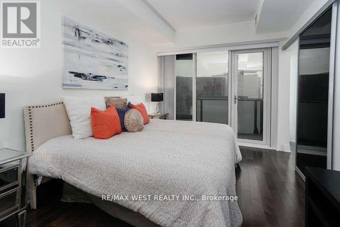 4002 - 8 The Esplanade, Toronto, Ontario  M5E 0A6 - Photo 13 - C12573094