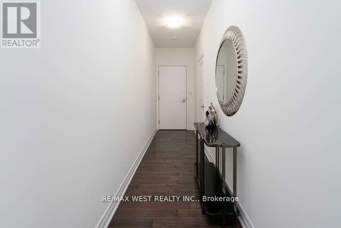 4002 - 8 The Esplanade, Toronto, Ontario  M5E 0A6 - Photo 3 - C12573094