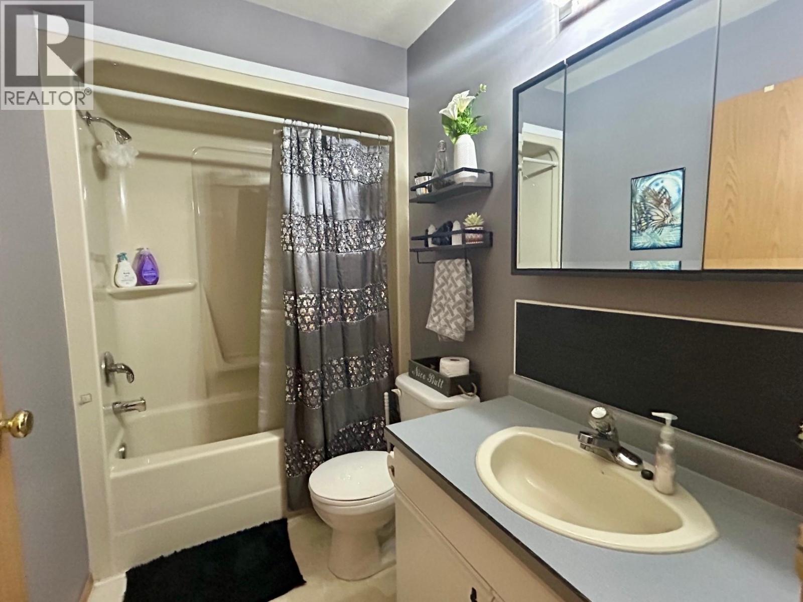 5219 49 Street, Fort Nelson, British Columbia  V0C 1R0 - Photo 9 - R2958853