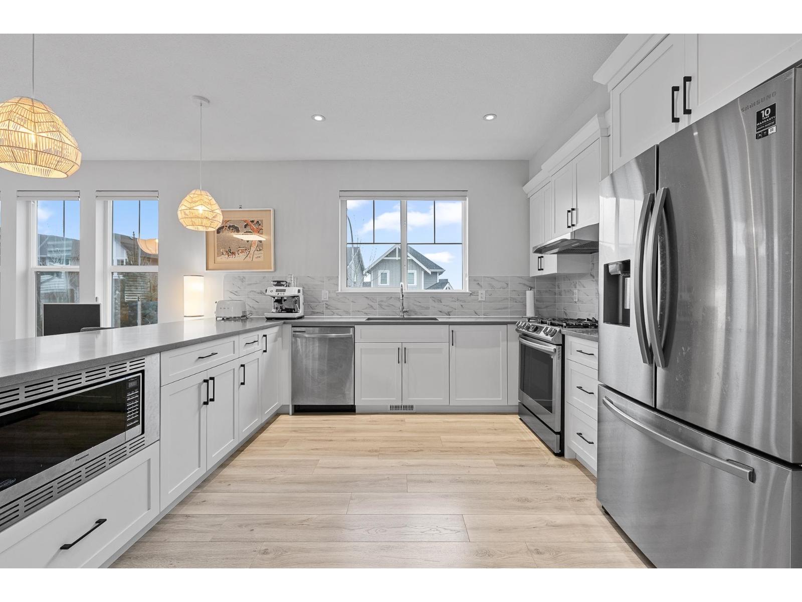 20260 82b Avenue, Langley, British Columbia  V2Y 0Y9 - Photo 5 - R3069602