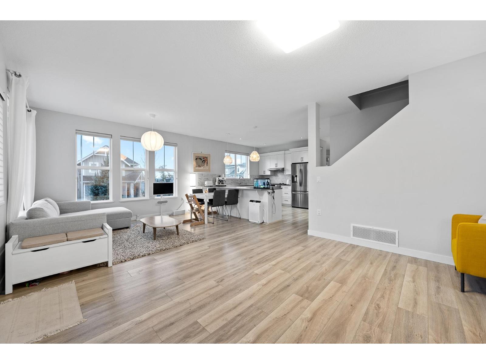 20260 82b Avenue, Langley, British Columbia  V2Y 0Y9 - Photo 9 - R3069602