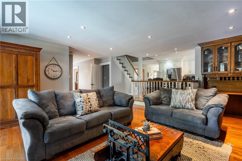 190 Brigade Drive, Hamilton, Ontario  L9B 2G4 - Photo 12 - 40754423