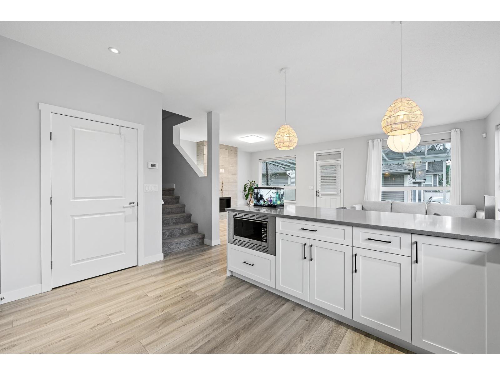 20260 82b Avenue, Langley, British Columbia  V2Y 0Y9 - Photo 6 - R3069602