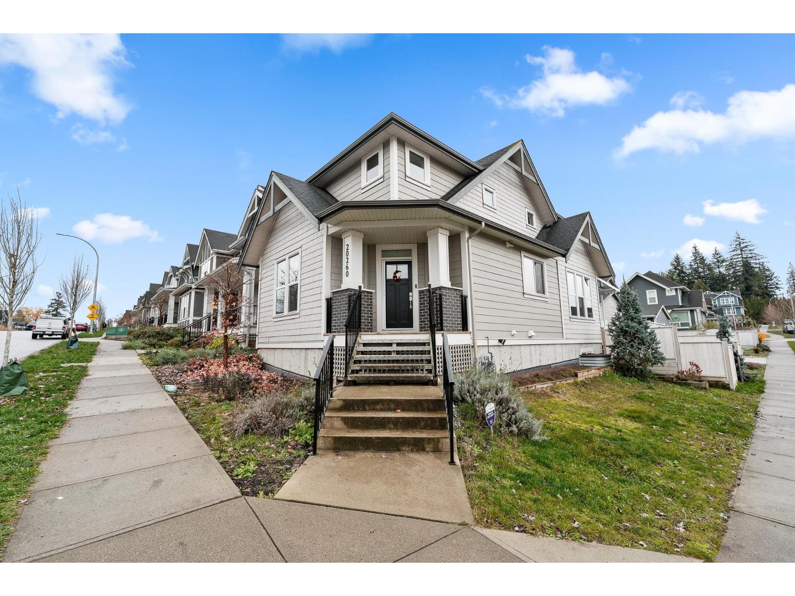 20260 82b Avenue, Langley, British Columbia  V2Y 0Y9 - Photo 2 - R3069602