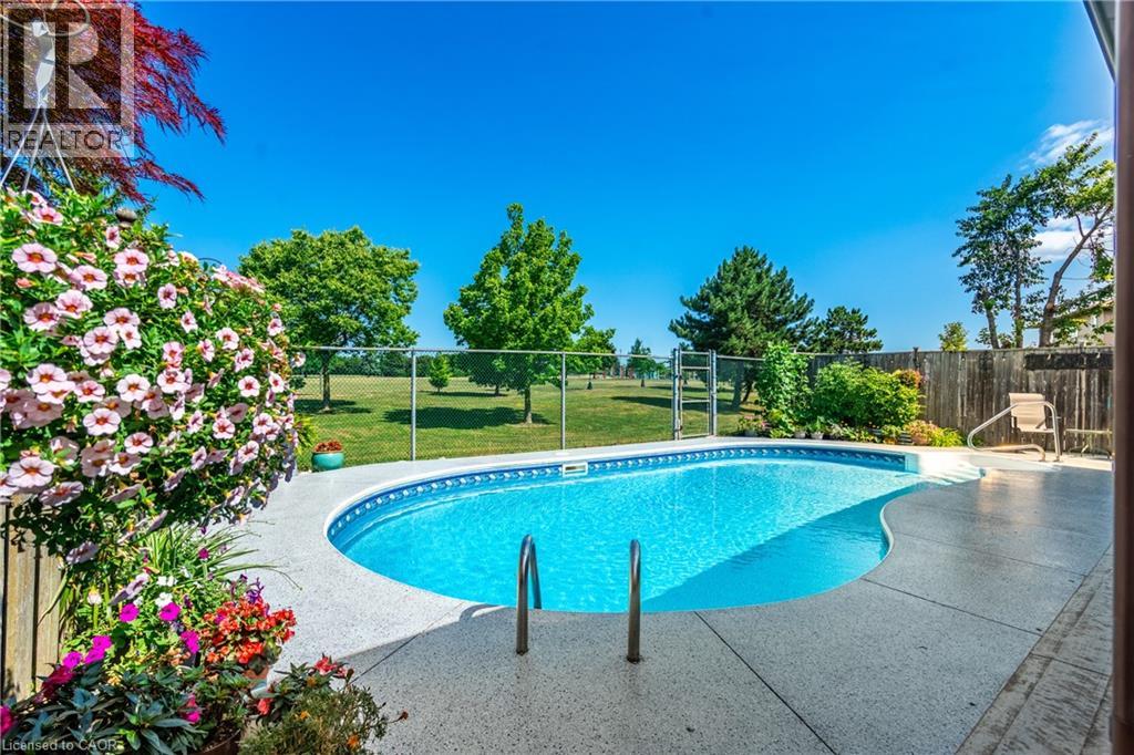 190 Brigade Drive, Hamilton, Ontario  L9B 2G4 - Photo 39 - 40754423