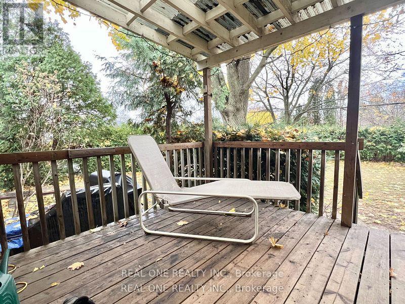 6 Fairhill Crescent, Toronto, Ontario  M3A 1N6 - Photo 16 - C12572870