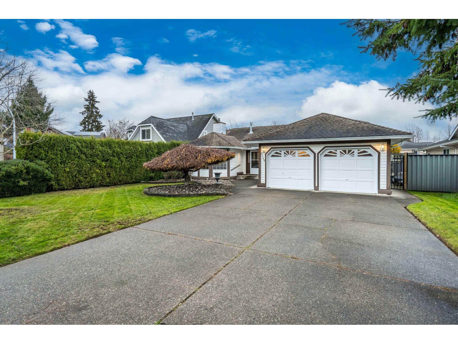 9148 160a Street, Surrey, British Columbia  V4N 3E4 - Photo 3 - R3069529