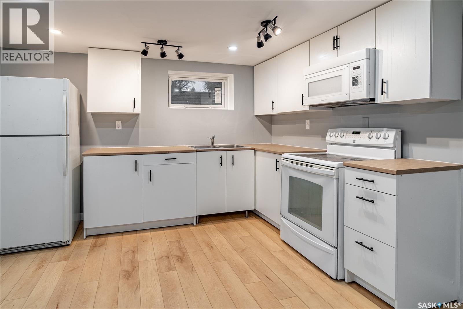 3205 Grant Road, Regina, Saskatchewan  S4S 5H3 - Photo 17 - SK024607