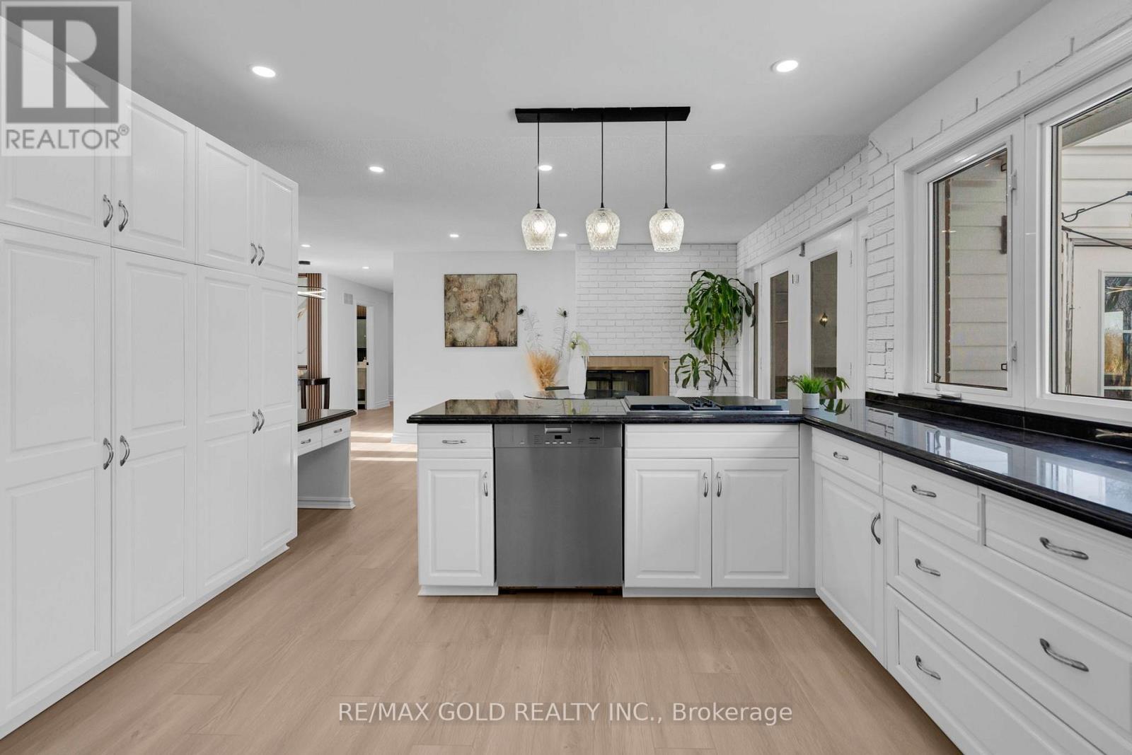 Main - 14165 Mclaughlin Road N, Caledon, Ontario  L7C 2B3 - Photo 9 - W12570416