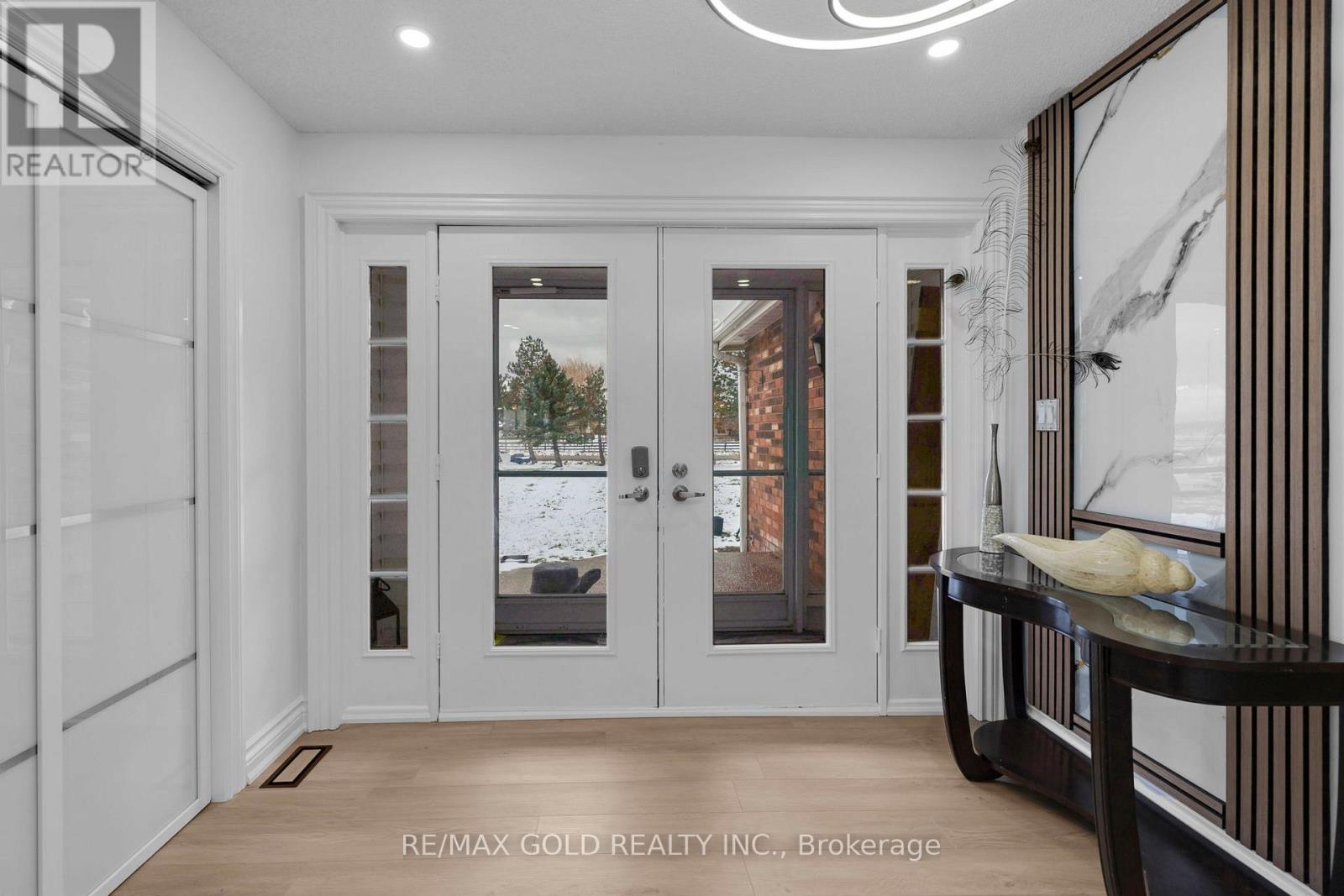 Main - 14165 Mclaughlin Road N, Caledon, Ontario  L7C 2B3 - Photo 4 - W12570416