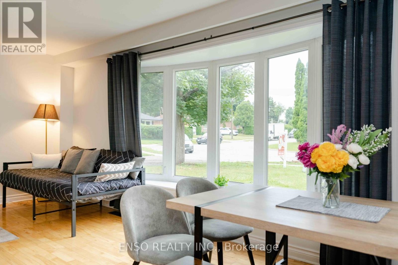 Unit B - 24 Gentry Crescent, Richmond Hill, Ontario  L4C 2G9 - Photo 16 - N12572986