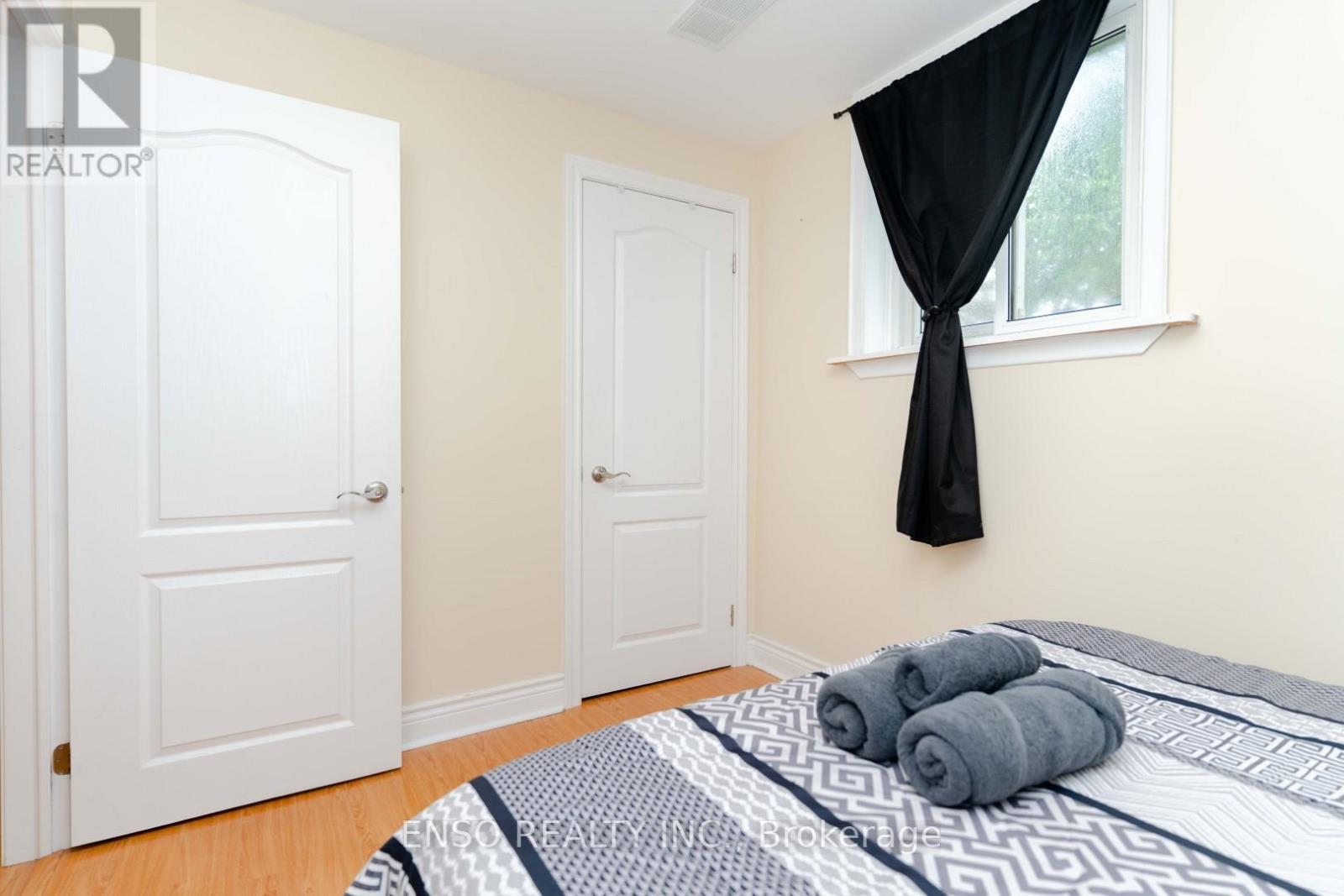 Unit B - 24 Gentry Crescent, Richmond Hill, Ontario  L4C 2G9 - Photo 22 - N12572986