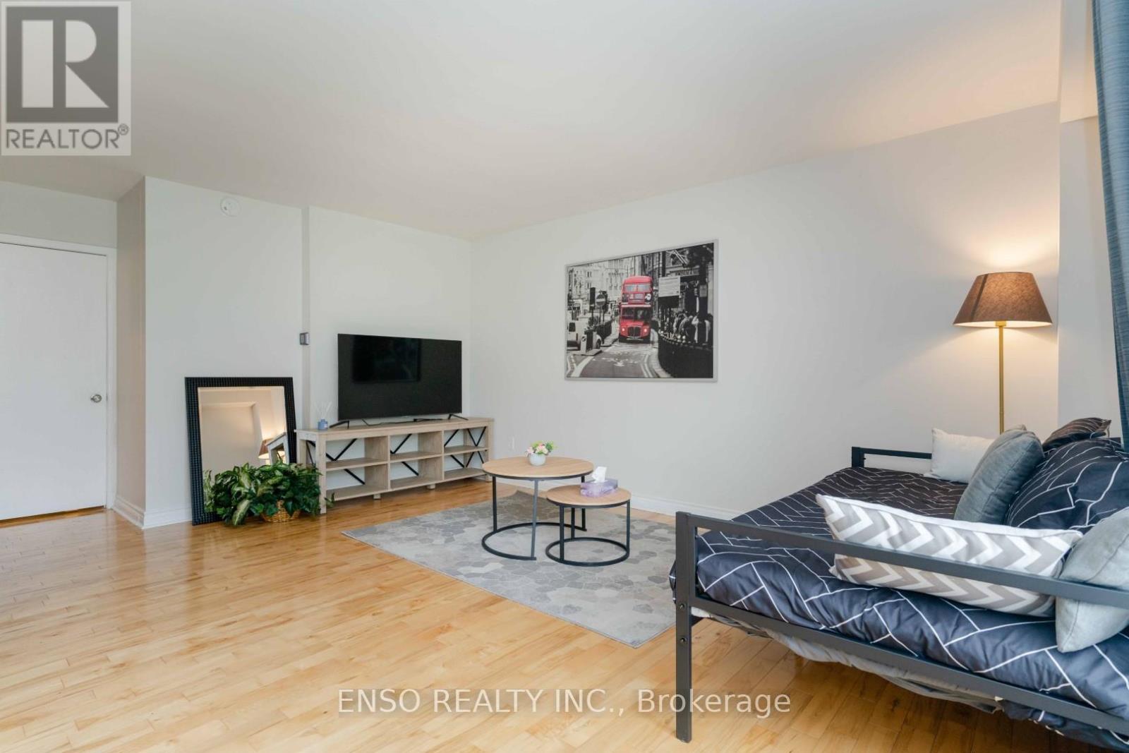 Unit B - 24 Gentry Crescent, Richmond Hill, Ontario  L4C 2G9 - Photo 6 - N12572986