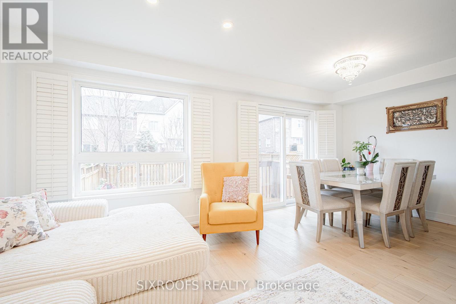 84 Hartford Crescent, Newmarket, Ontario  L3X 2Z5 - Photo 10 - N12572992