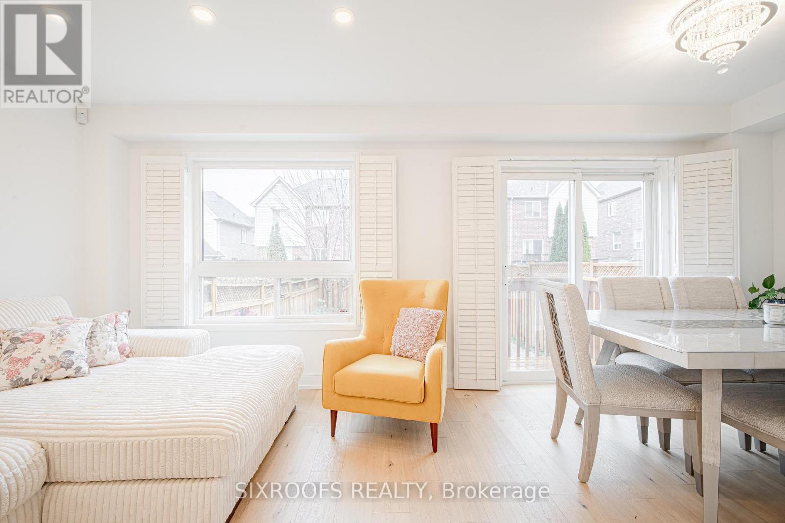 84 Hartford Crescent, Newmarket, Ontario  L3X 2Z5 - Photo 11 - N12572992