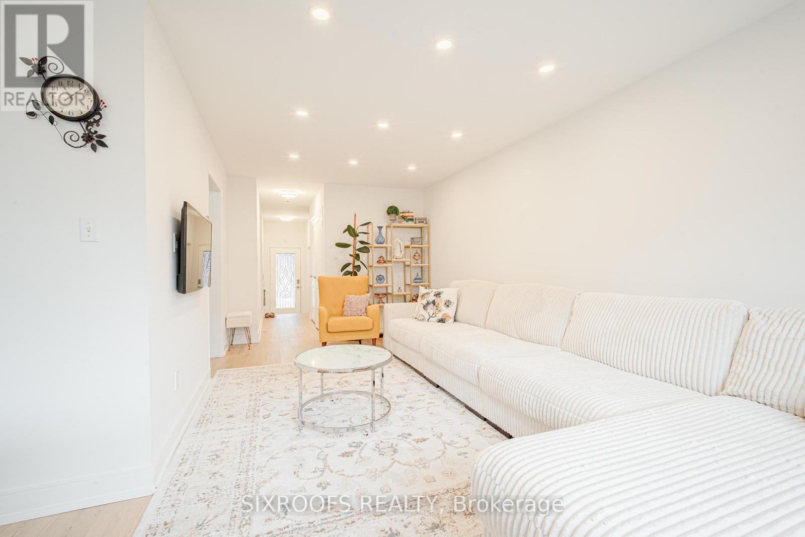 84 Hartford Crescent, Newmarket, Ontario  L3X 2Z5 - Photo 13 - N12572992