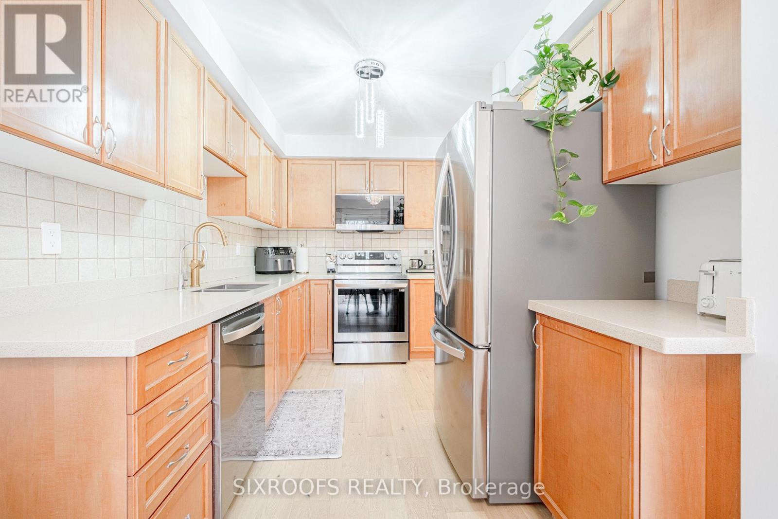 84 Hartford Crescent, Newmarket, Ontario  L3X 2Z5 - Photo 16 - N12572992