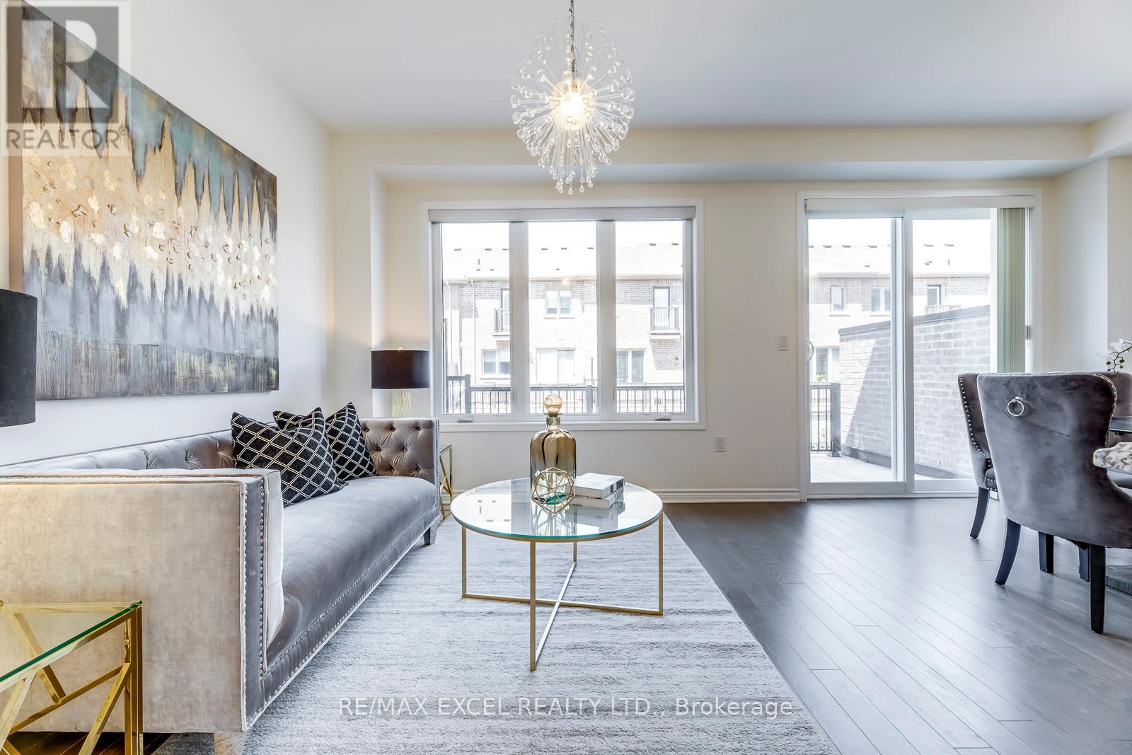 74 William F Bell Parkway, Richmond Hill, Ontario  L4S 0K1 - Photo 8 - N12573014