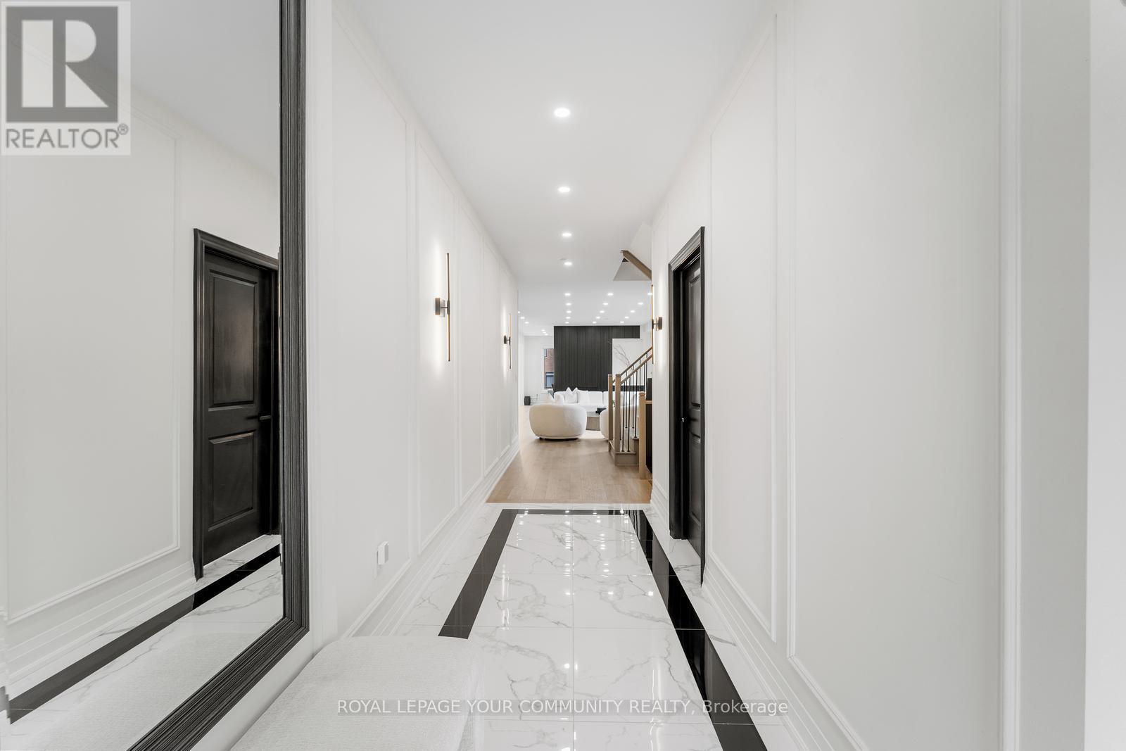 1 Byblos Court, East Gwillimbury, Ontario  L9N 0T3 - Photo 11 - N12573078