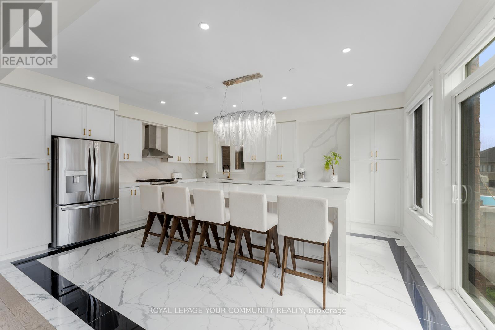 1 Byblos Court, East Gwillimbury, Ontario  L9N 0T3 - Photo 19 - N12573078