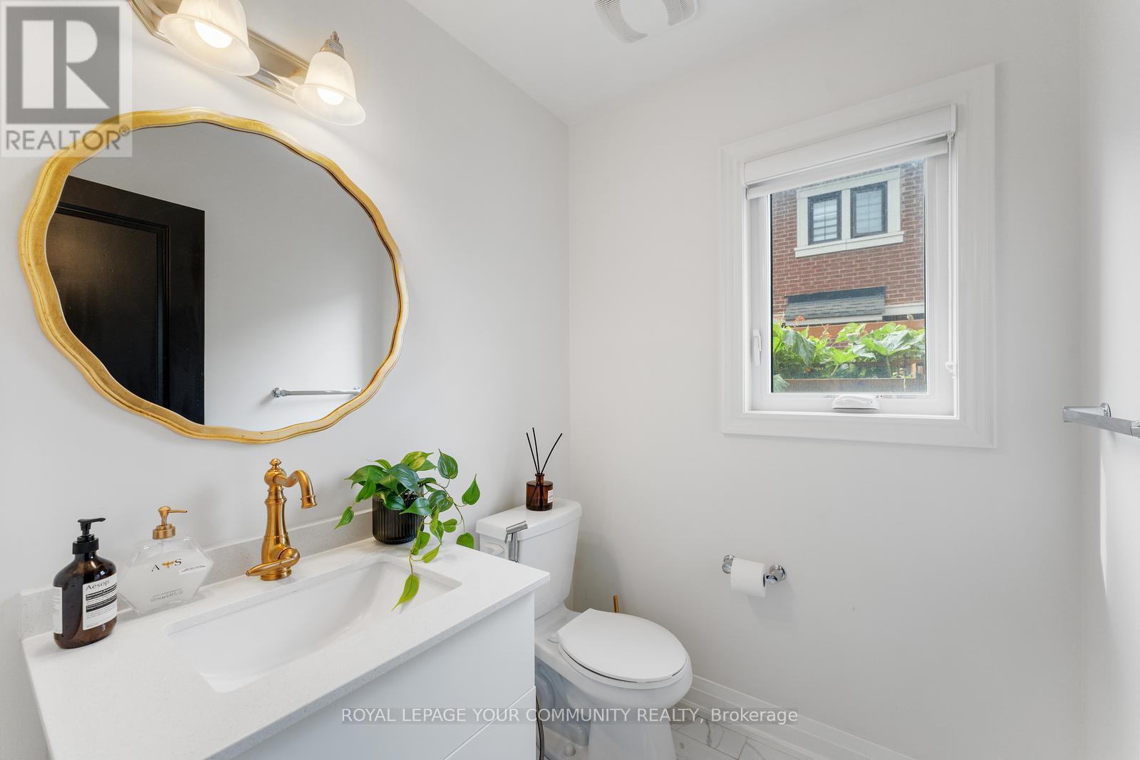 1 Byblos Court, East Gwillimbury, Ontario  L9N 0T3 - Photo 28 - N12573078