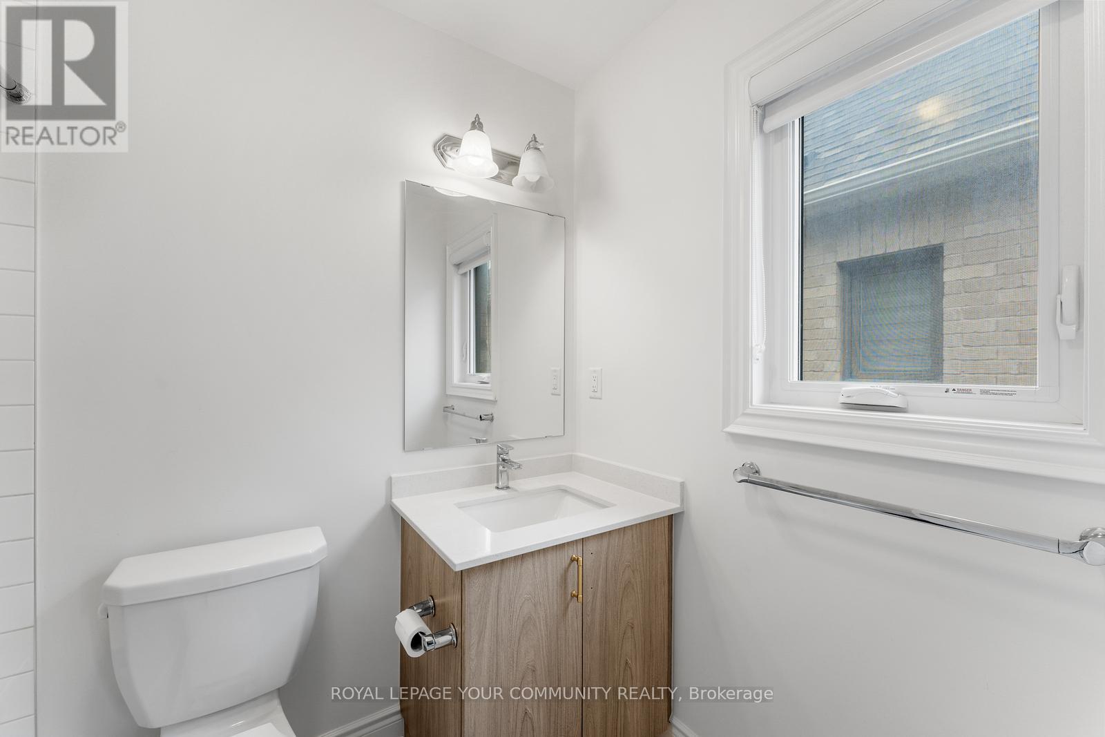 1 Byblos Court, East Gwillimbury, Ontario  L9N 0T3 - Photo 39 - N12573078