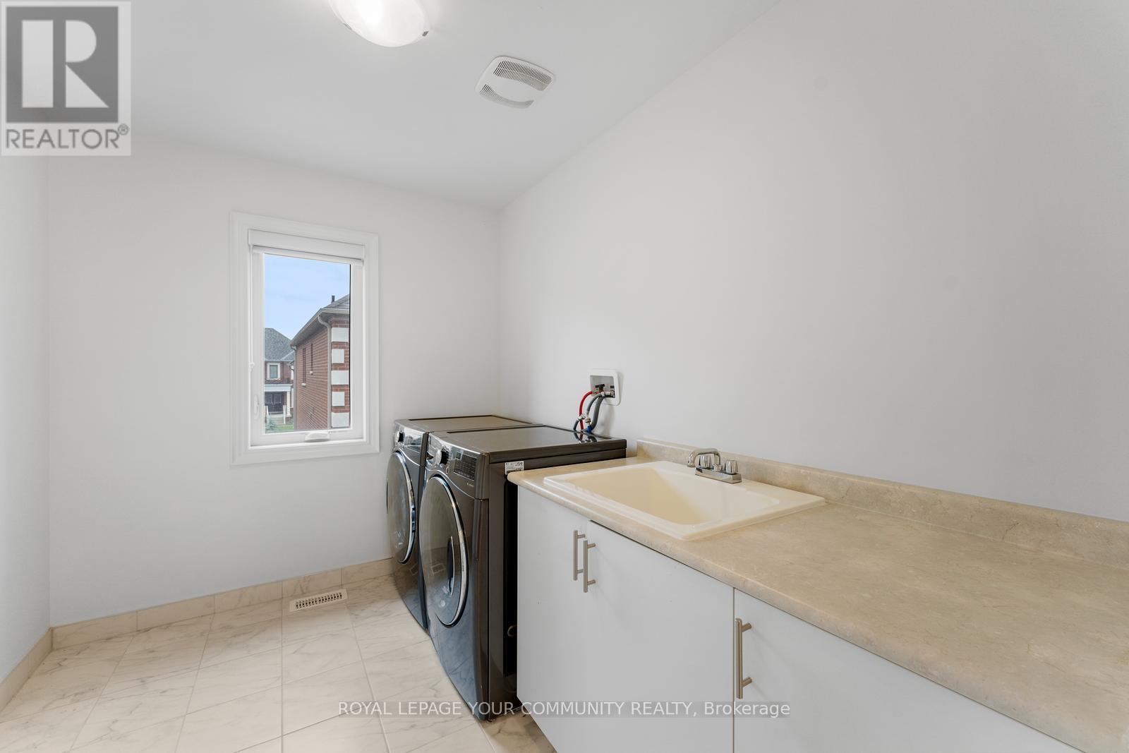 1 Byblos Court, East Gwillimbury, Ontario  L9N 0T3 - Photo 48 - N12573078