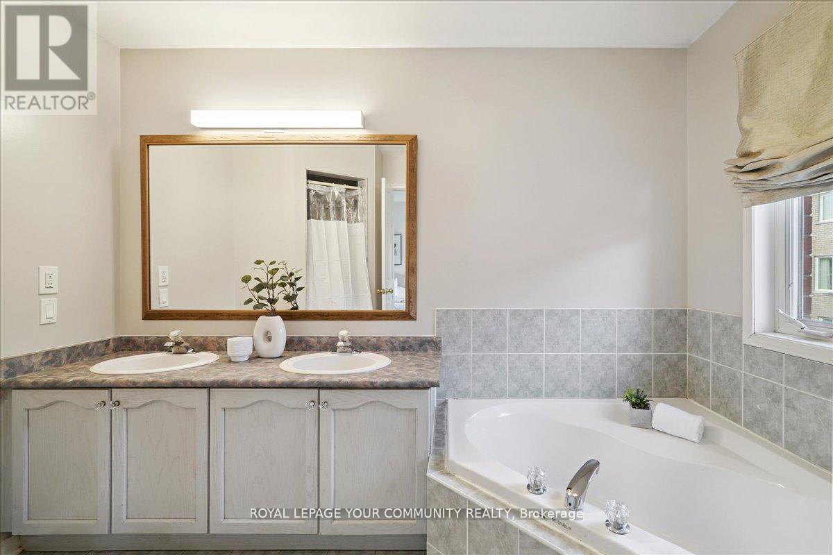 35 Timberview Drive, Vaughan, Ontario  L4J 8M2 - Photo 16 - N12573086