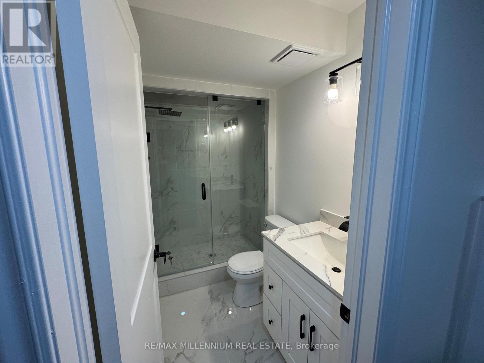 Lower - 161 Romaneli Crescent, Bradford West Gwillimbury, Ontario  L3Z 0X6 - Photo 10 - N12573098