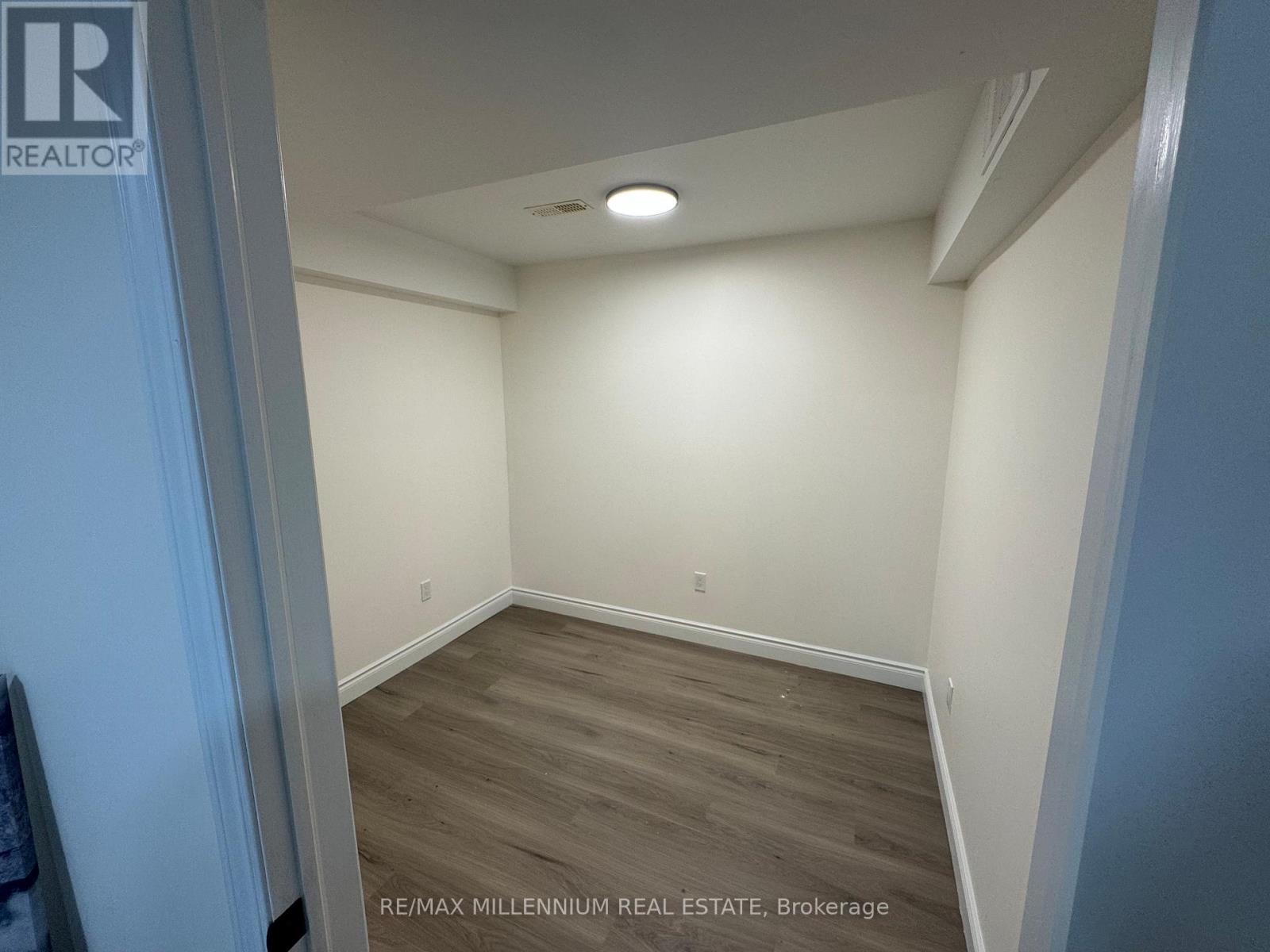 Lower - 161 Romaneli Crescent, Bradford West Gwillimbury, Ontario  L3Z 0X6 - Photo 6 - N12573098