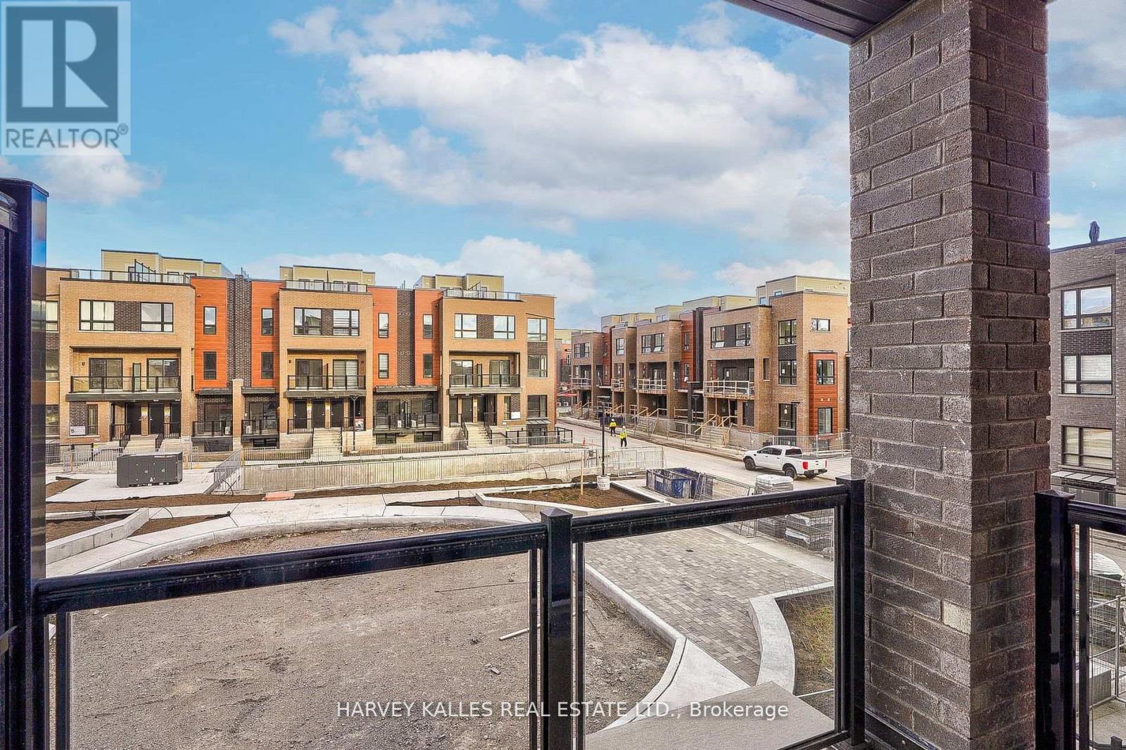 21 - 17 Lytham Green Circle, Newmarket, Ontario  L3Y 0H4 - Photo 18 - N12573114